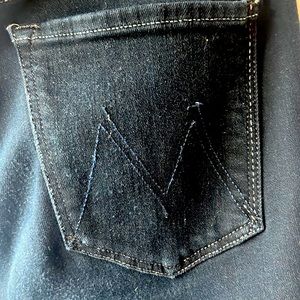 Mother - The Looker - 32